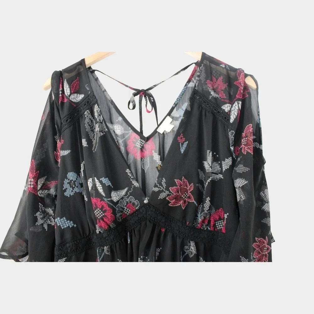 Wild Pearl whimsical black